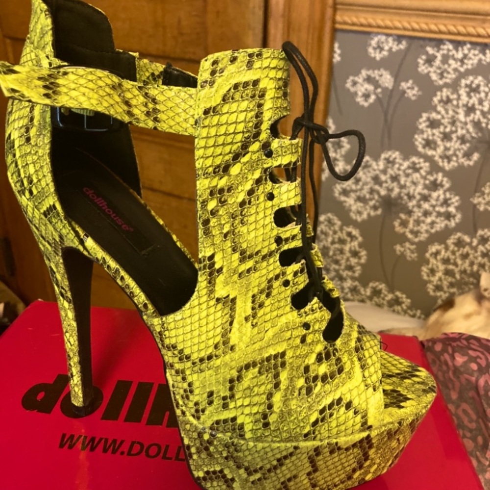 Super cute heels